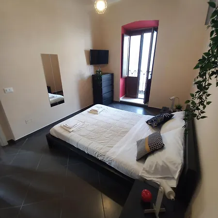 Porta Castello - Affitti Brevi Italia * Л'Акуила